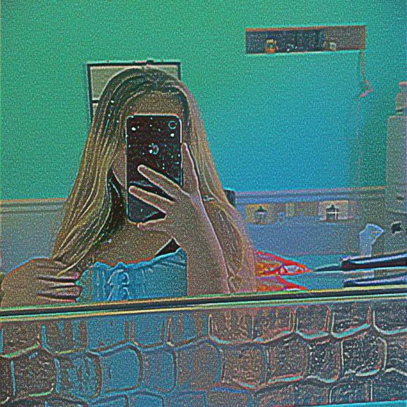 Meet your Posher, Allissya - Picture 1 of 1